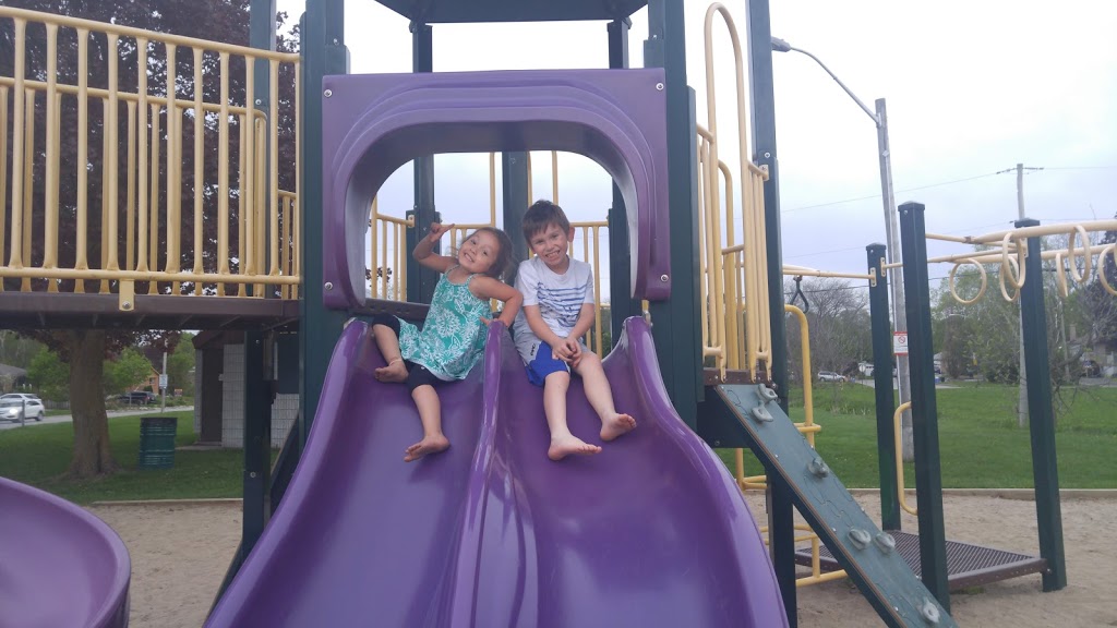 Macmorrison Park | Grove St E, Barrie, ON L4M, Canada