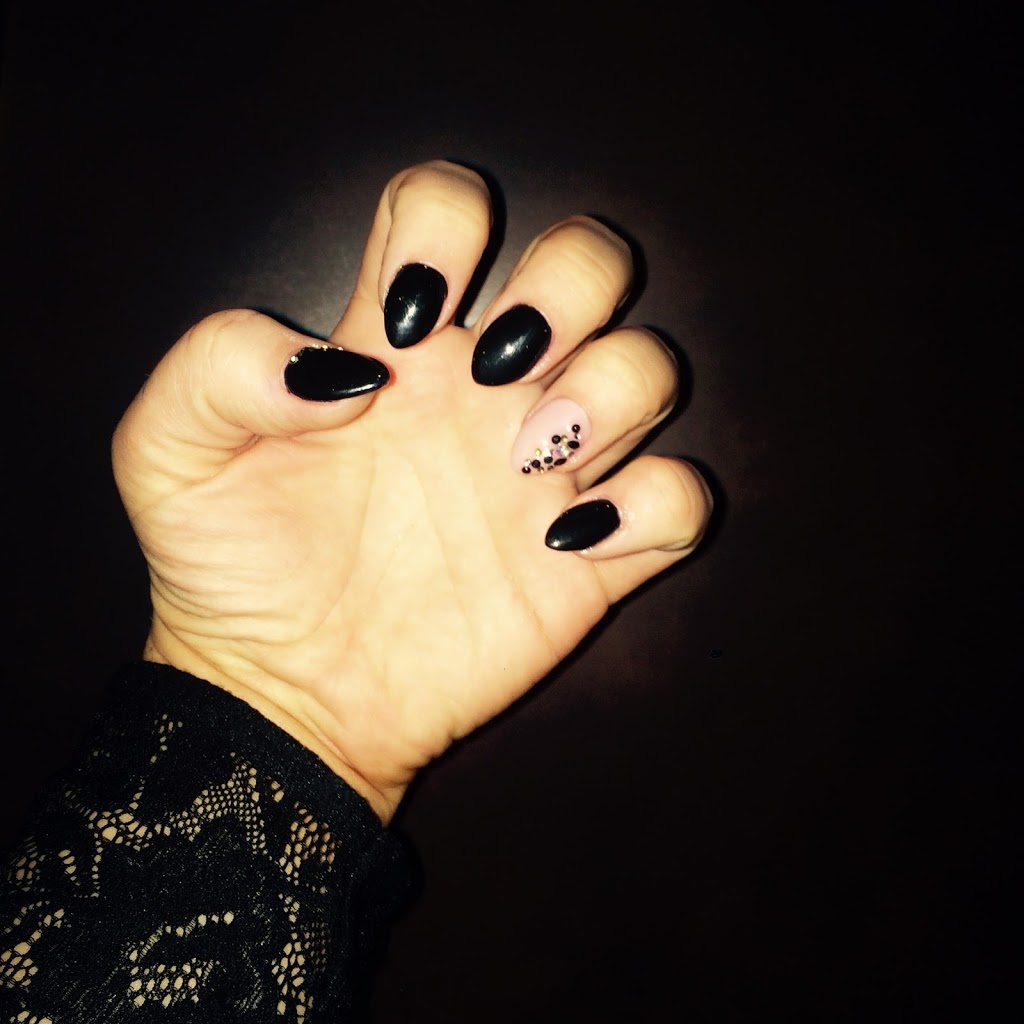 Binhs Nails | 18557 Stony Plain Rd, Edmonton, AB T5S 2X6, Canada | Phone: (780) 481-6888