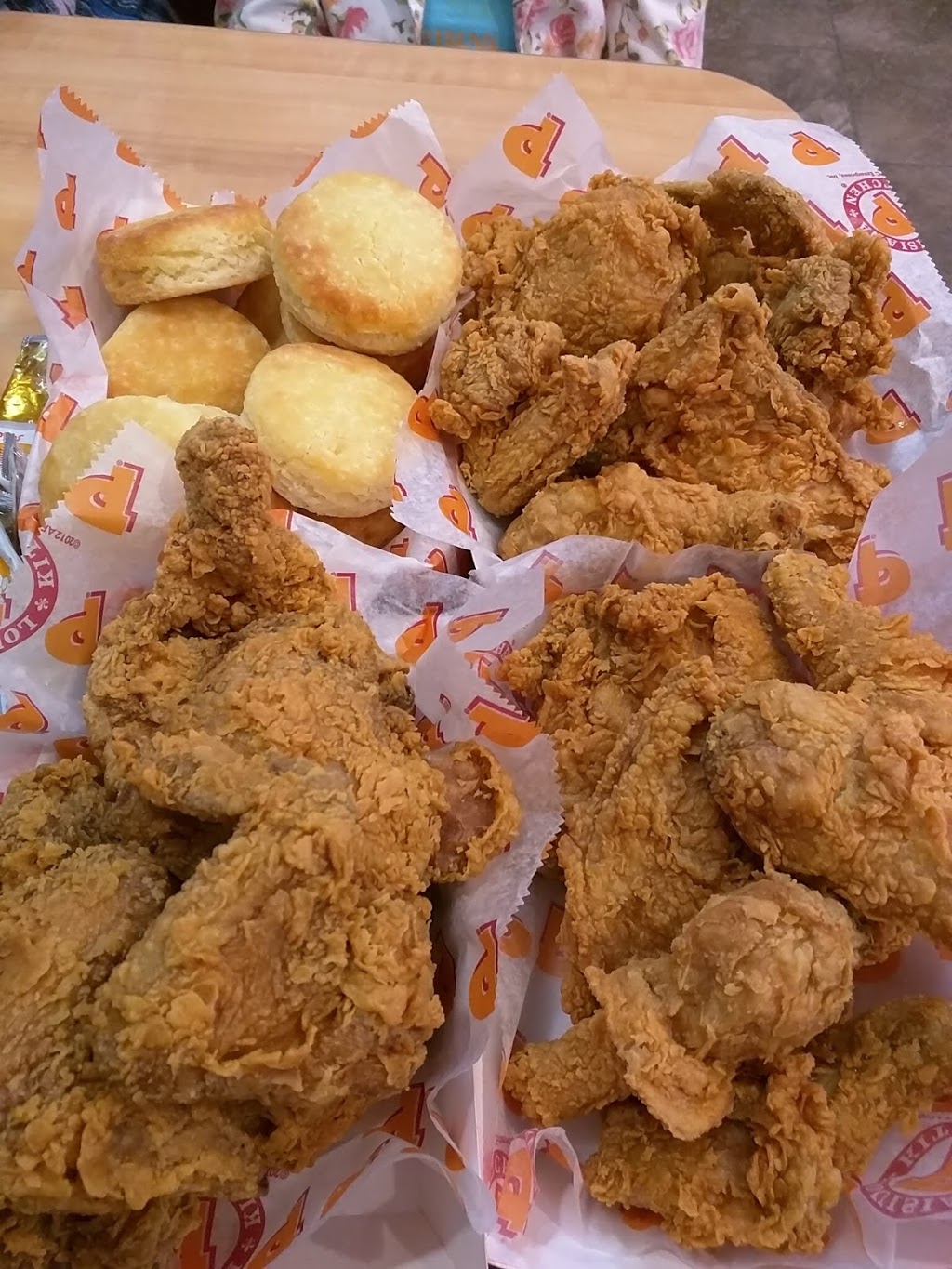 Popeyes Louisiana Kitchen | 8400 Niagara Falls Blvd, Niagara Falls, NY 14304, USA | Phone: (716) 297-9900