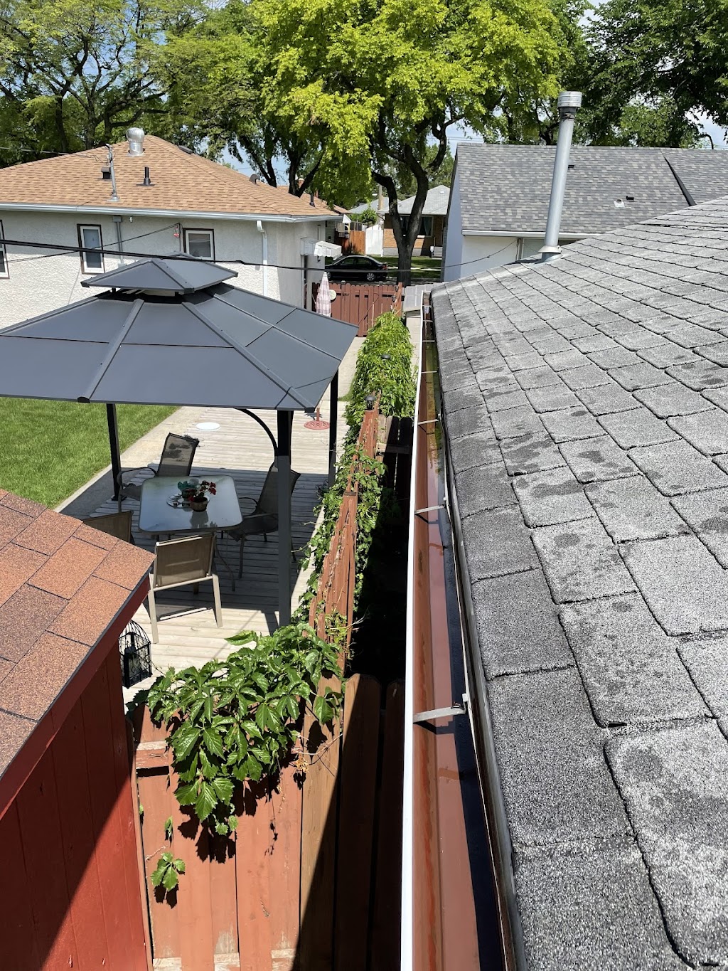 Above & Beyond Property Maintenance | 882 Bannerman Ave, Winnipeg, MB R2X 1K1, Canada | Phone: (204) 803-2530