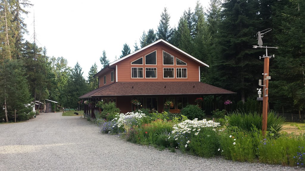 Stamp Falls Bed and Breakfast | 7890 Beaver Creek Rd, Port Alberni, BC V9Y 8N3, Canada | Phone: (778) 421-0774