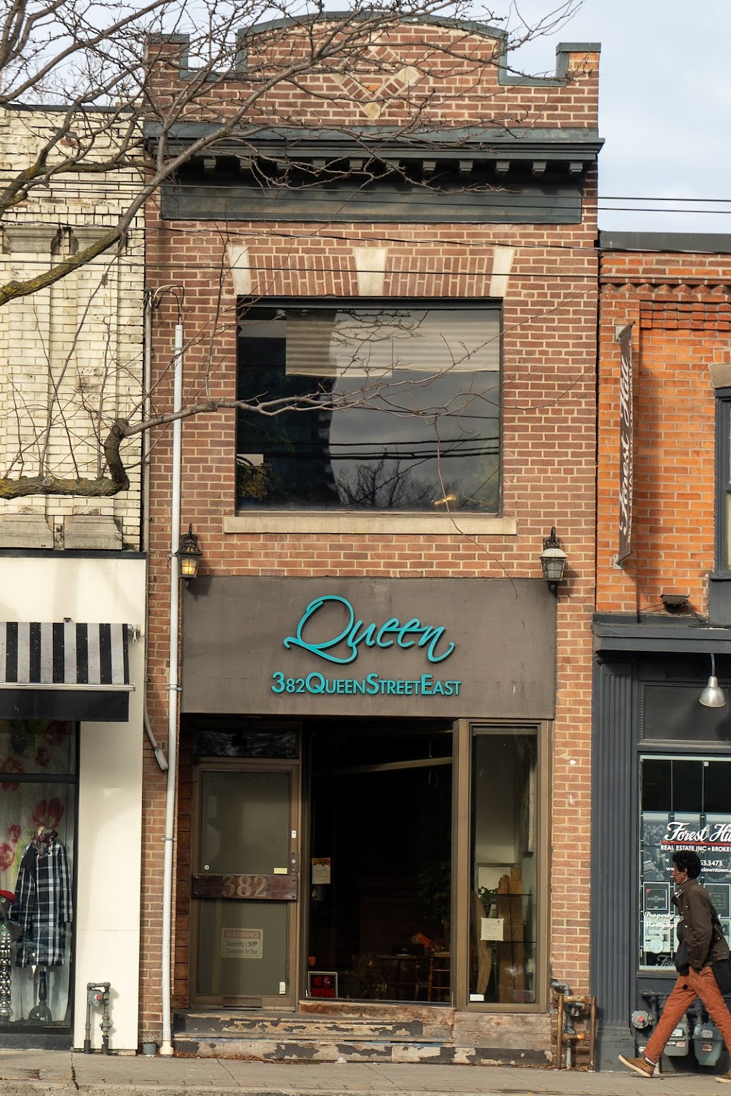 Queen Gallery | 382 Queen St E, Toronto, ON M5A 1T1, Canada | Phone: (416) 900-6383
