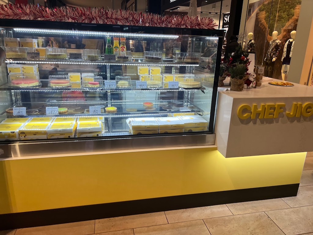 Chef Jiggly | 2303 Boul. le Carrefour, Laval, QC J7R 1E6, Canada | Phone: (514) 348-6838