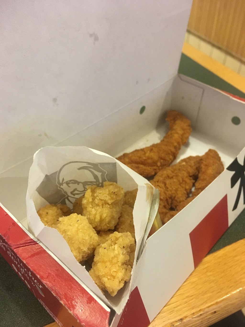 KFC | 70 First St, Collingwood, ON L9Y 1A3, Canada | Phone: (705) 445-0491