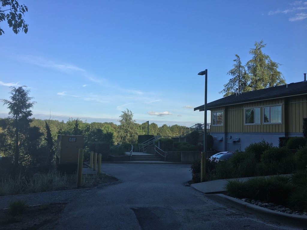 Cypress Lodge | 2739 Lougheed Hwy, Coquitlam, BC V3C 0A2, Canada | Phone: (604) 777-8777