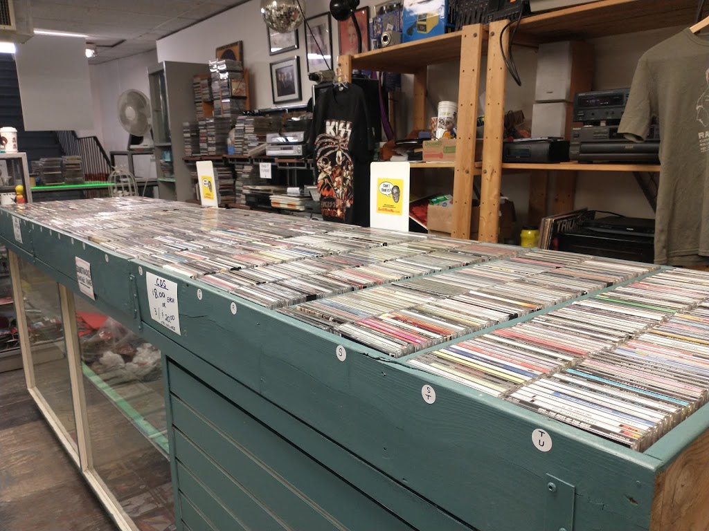 Chewzz It Music | Fantastic Flea Market, 1250 S Service Rd, Mississauga, ON L5E 1V4, Canada | Phone: (647) 282-8480