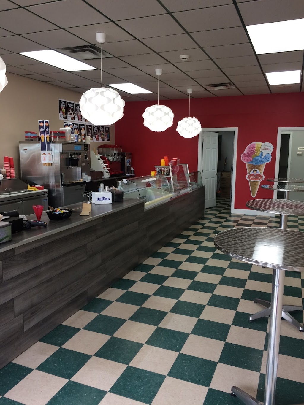 Crèmerie aux Petits Délices | 1791 Rue Principale suite 12, Sainte-Julie, QC J3E 1W7, Canada | Phone: (450) 649-1919