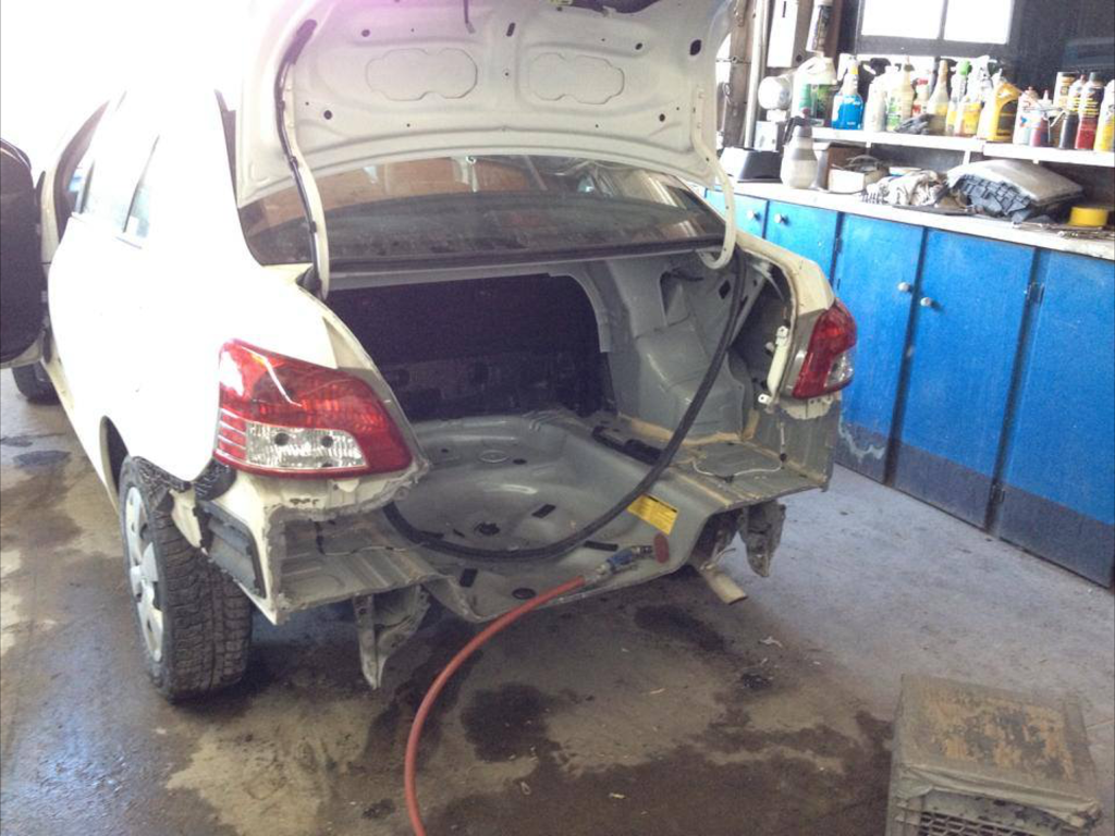 Carrosserie SRL Paint Shop collision repair | 13 Rue Saint-Jean-Baptiste Ouest, Rigaud, QC J0P 1P0, Canada | Phone: (514) 973-7576