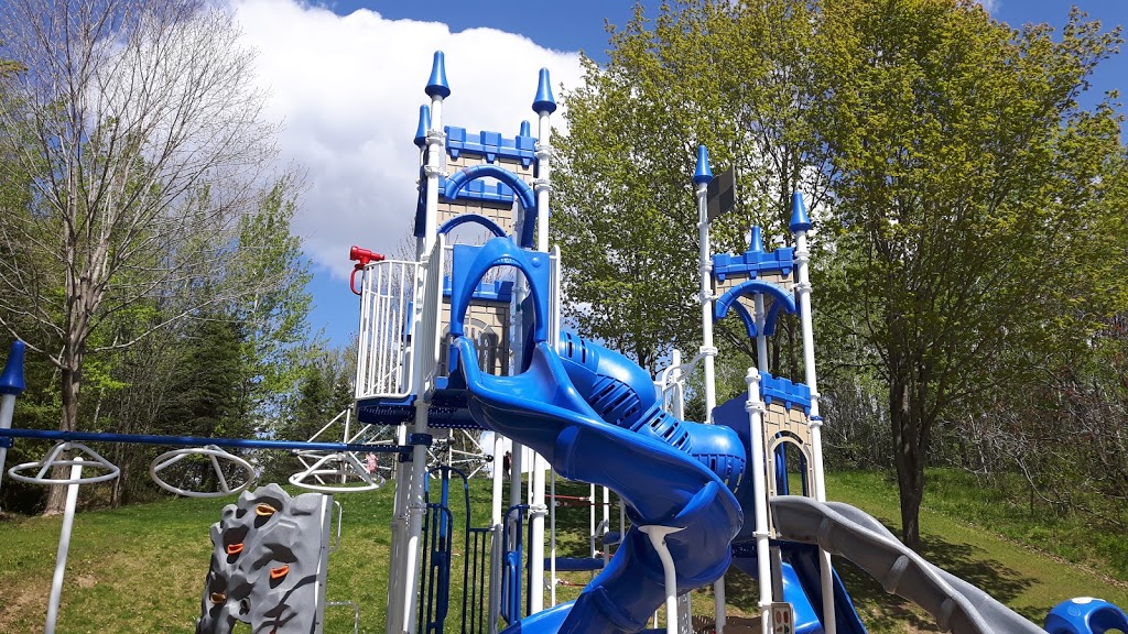 The Escarpment Park | Boulevard Lebourgneuf, Québec, QC G2C, Canada | Phone: (418) 641-6290