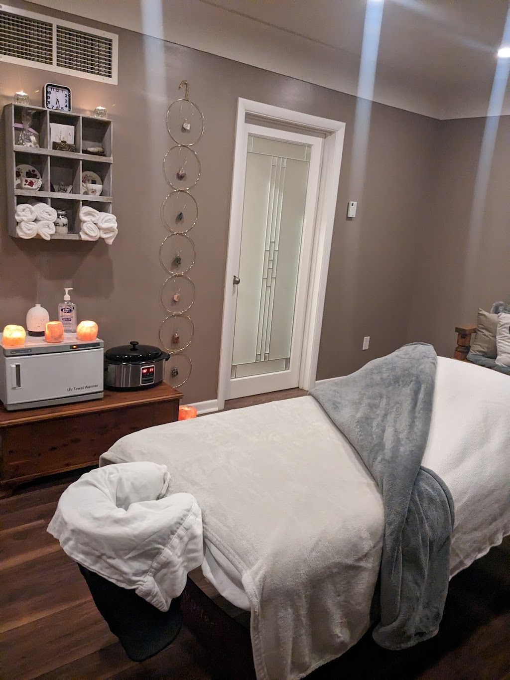 Tea With Honey Wellness & Massage | 14 Central Park Ave, Dundas, ON L9H 2M6, Canada | Phone: (289) 689-1861
