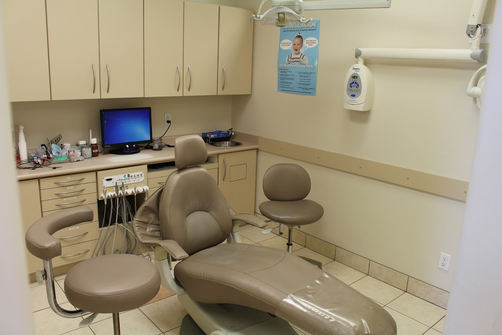 Brantford Mall Dental | 320 Colborne St W, Brantford, ON N3T 1M2, Canada | Phone: (519) 754-1624