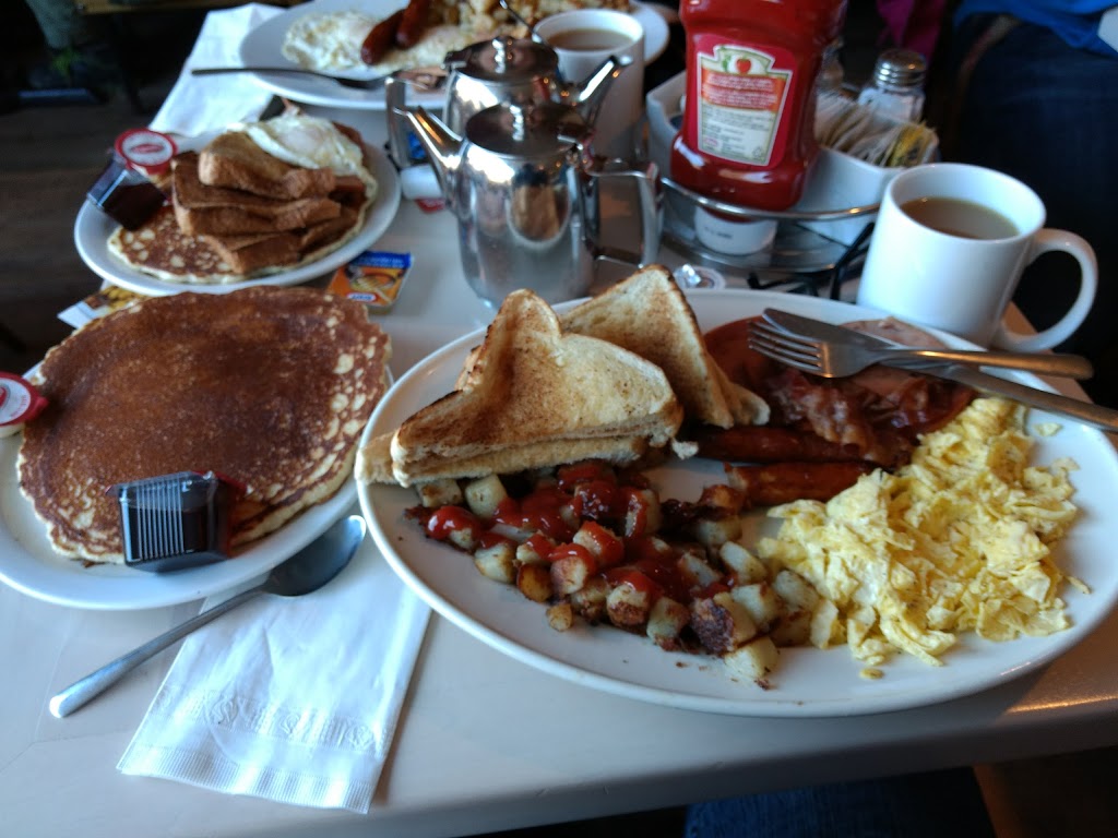 Truro Big Stop Restaurant | 86 Connector Rd, Truro, NS B2N 5B6, Canada | Phone: (902) 897-0333