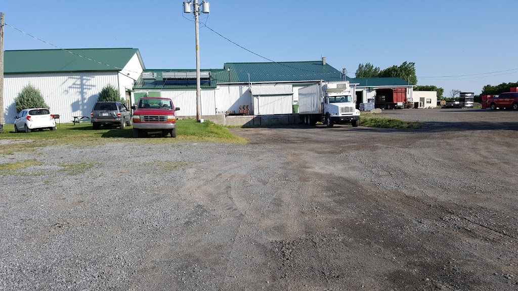 Les Terres Maraîchères Barbeau Inc. | 2700 Rue Principale, Sainte-Clotilde-de-Châteauguay, QC J0L 1W0, Canada | Phone: (450) 454-2458