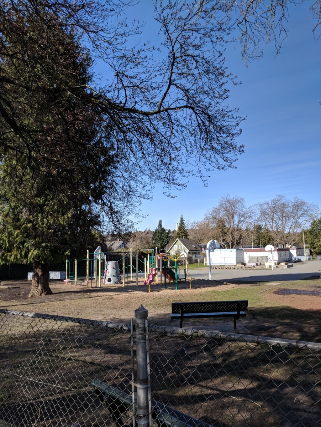Margaret Jenkins Elementary | 1824 Fairfield Rd, Victoria, BC V8S 1G8, Canada | Phone: (250) 598-5191