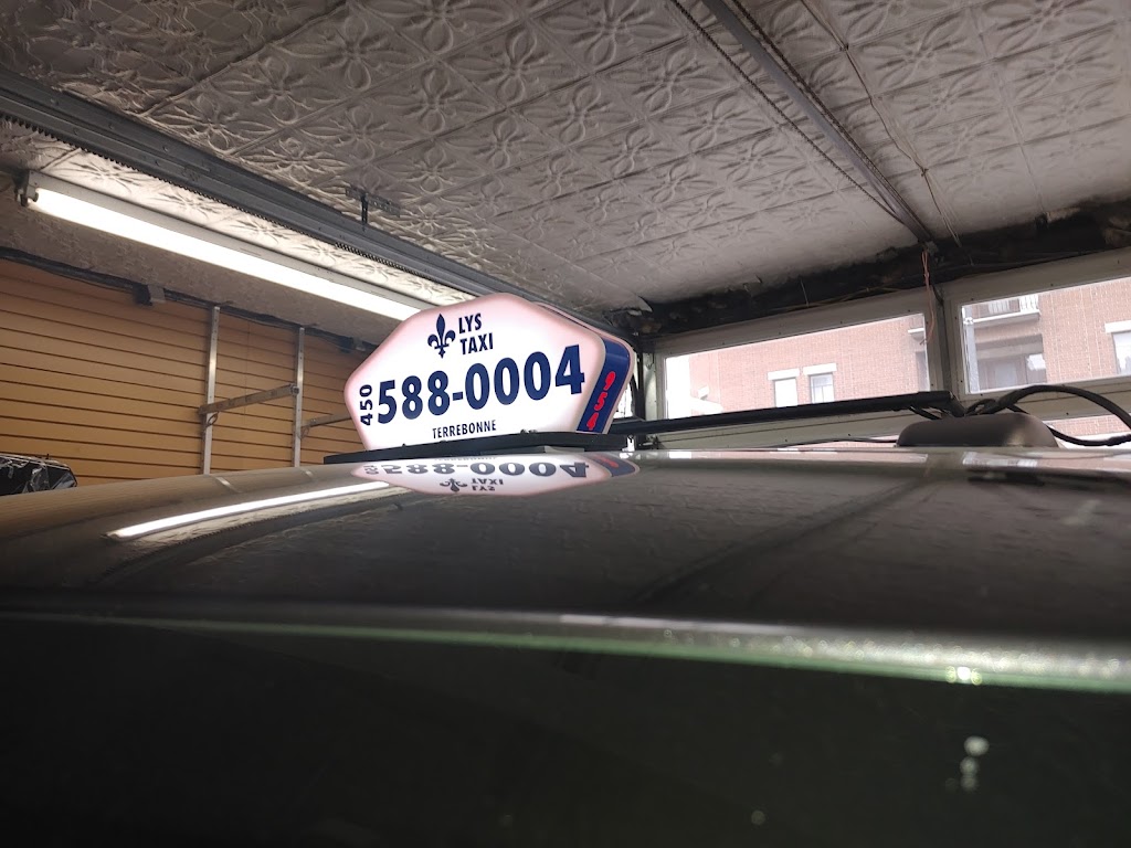 General Taximetre | 1258 Avenue Laurier E, Montréal, QC H2J 1H1, Canada | Phone: (888) 523-2681