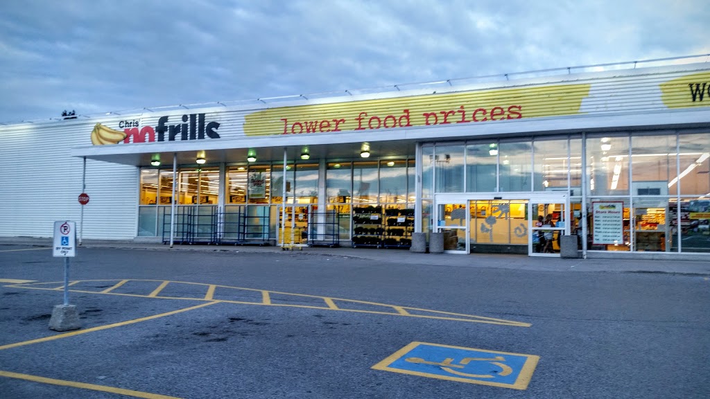 Ross No Frills | bakery | 14800 Yonge St, Aurora, ON L4G 1N3, Canada | 8669876453 OR +1 866-987-6453