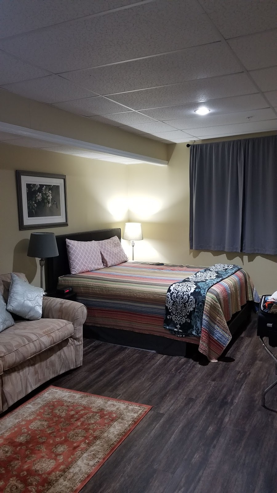 Colonial Charm Inn | 9 Euston St, Charlottetown, PE C1A 1V5, Canada | Phone: (902) 892-8934