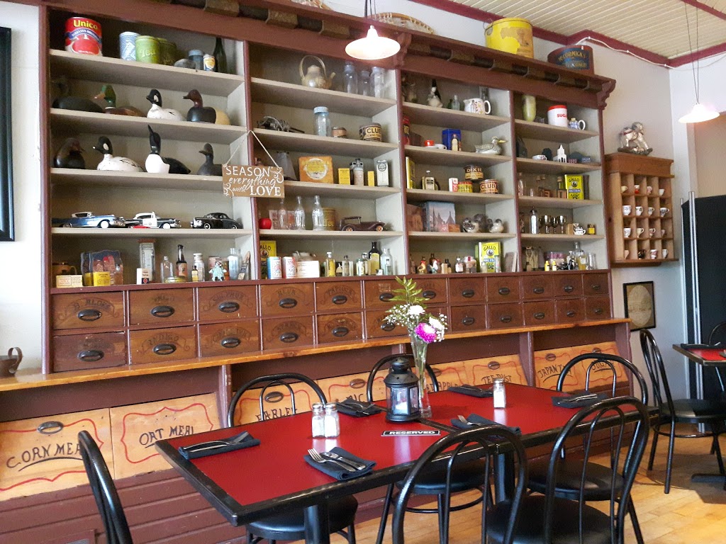 The Blackbird Cafe | 1694 Burnstown Rd, Burnstown, ON K0J 1G0, Canada | Phone: (613) 432-3599