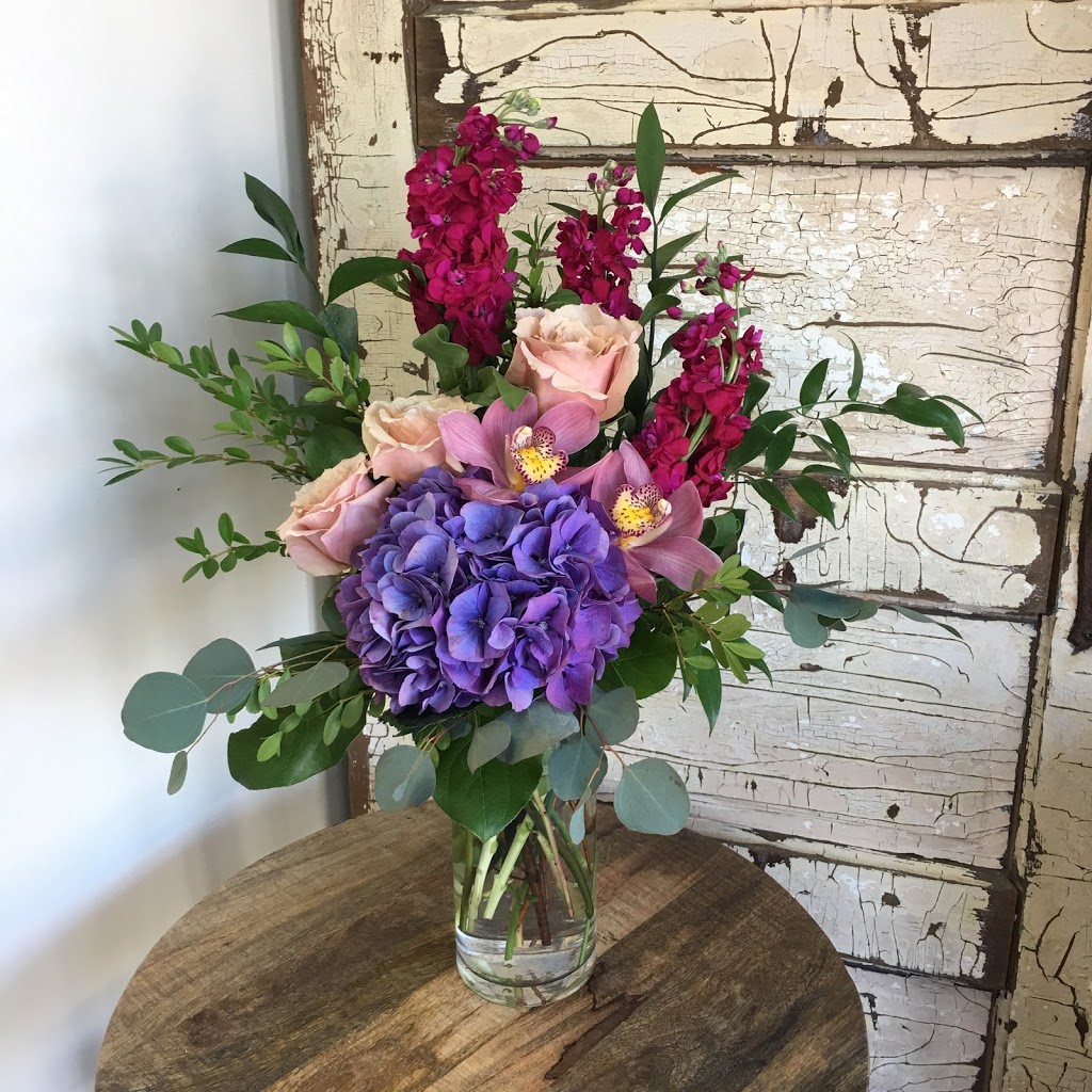 Grower Direct Flowers | 20 McLeod Ave #2, Spruce Grove, AB T7X 3Y1, Canada | Phone: (780) 962-2271