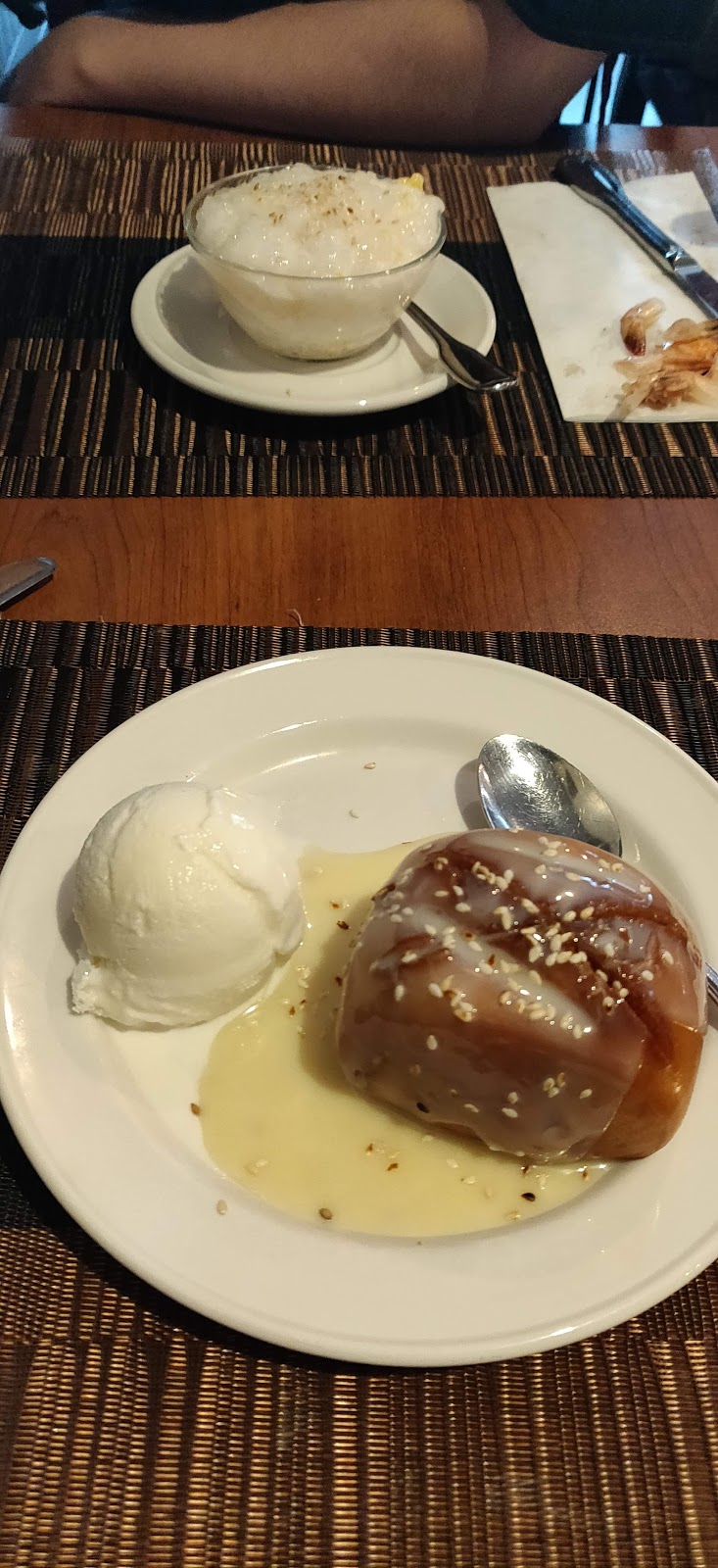 Restaurant Royaume Khmer | 310 Boulevard Sir-Wilfrid-Laurier, Mont-Saint-Hilaire, QC J3H 2X2, Canada | Phone: (450) 446-8887