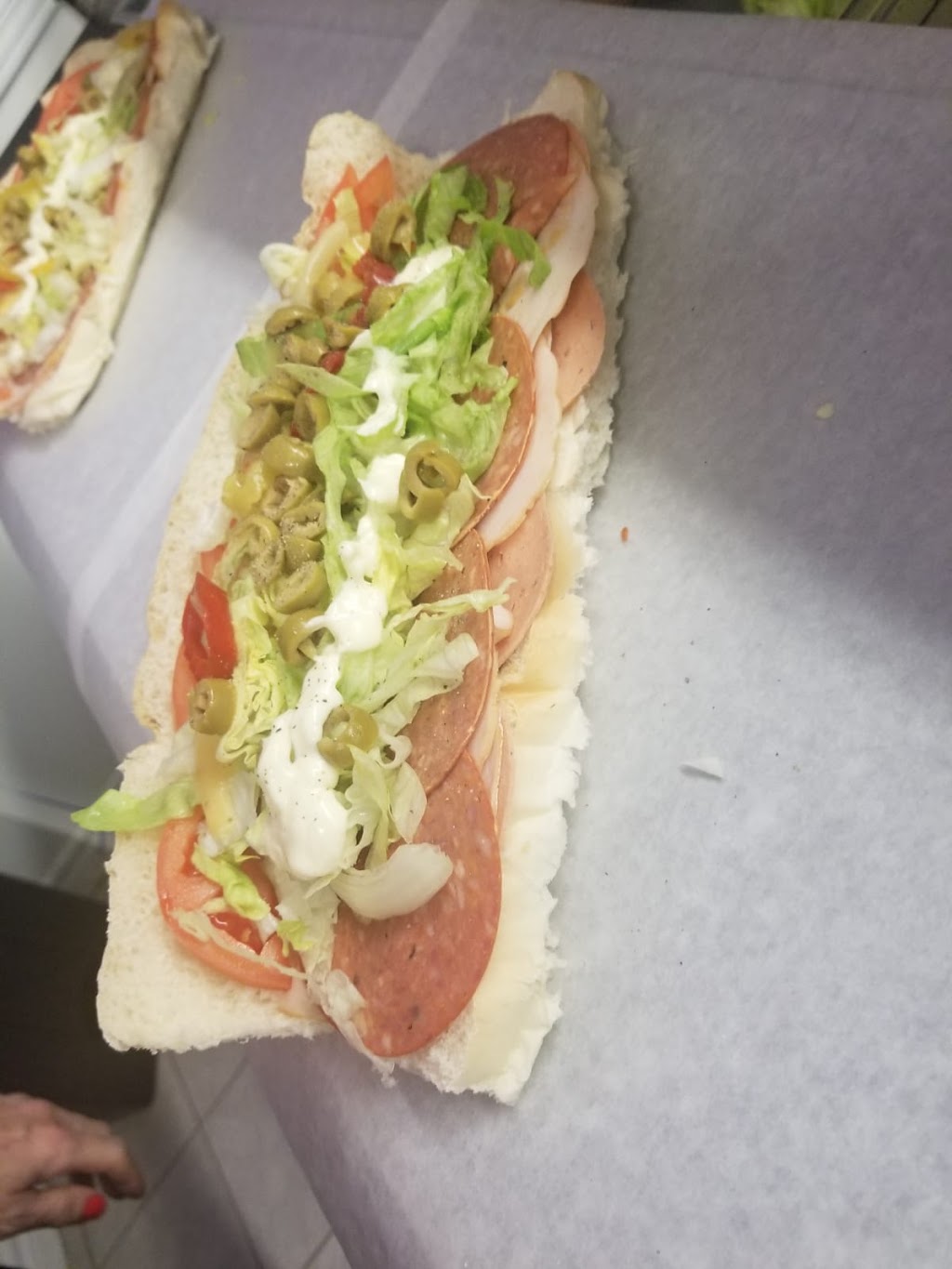 Noors Subs and Pizza (Zabiha Halal) | 6235 Drummond Rd, Niagara Falls, ON L2G 4M5, Canada | Phone: (289) 296-5766