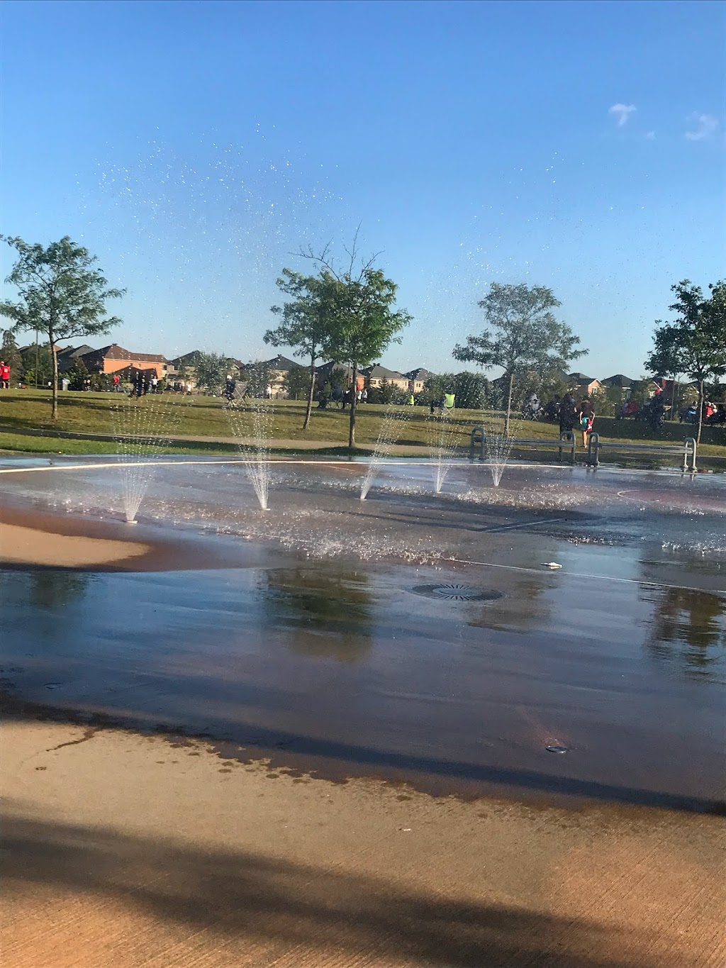 Churchill Meadows Splash Pad | 3370 McDowell Dr, Mississauga, ON L5M 6R8, Canada | Phone: (905) 615-4100