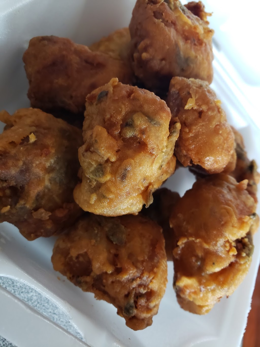 Seatown West Indian Restaurant | 2372 Eglinton Ave E, Scarborough, ON M1K 2P3, Canada | Phone: (416) 285-8289
