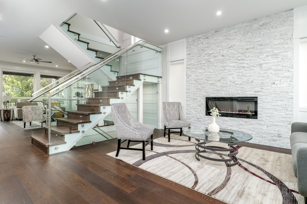 Raman Lalli - Surrey Real Estate | 15288 54a Ave #305, Surrey, BC V3S 5X7, Canada | Phone: (604) 722-9870