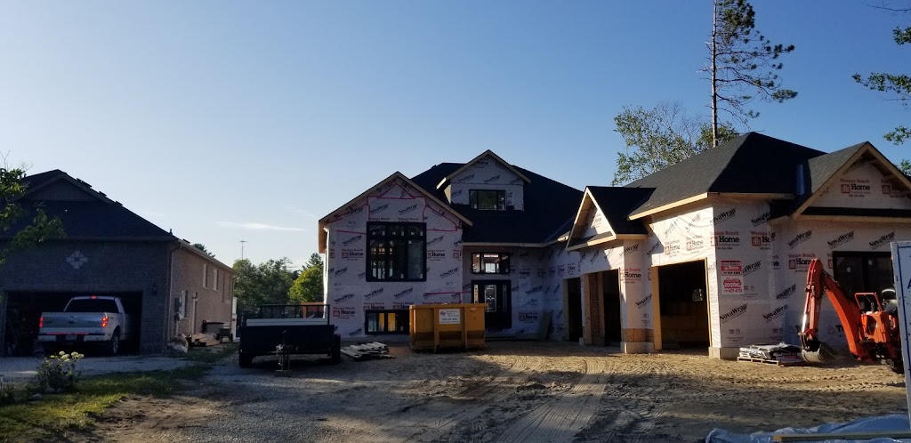 Claudes roofing | 153 Antigua Dr, Wasaga Beach, ON L9Z 2S2, Canada | Phone: (705) 429-4738