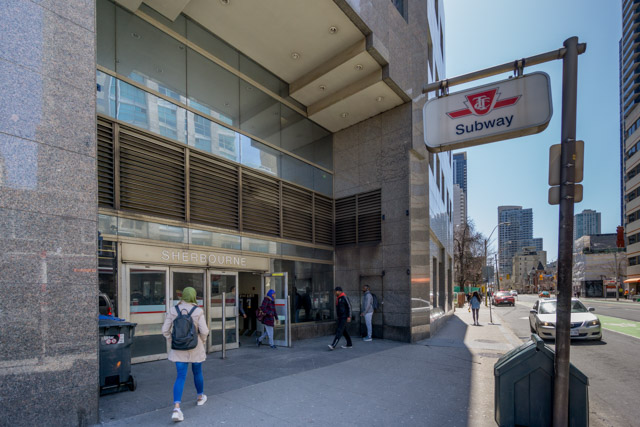 Toronto Realtors Team | 55 St Clair Ave W, Toronto, ON M4V 2Y7, Canada | Phone: (647) 986-4945