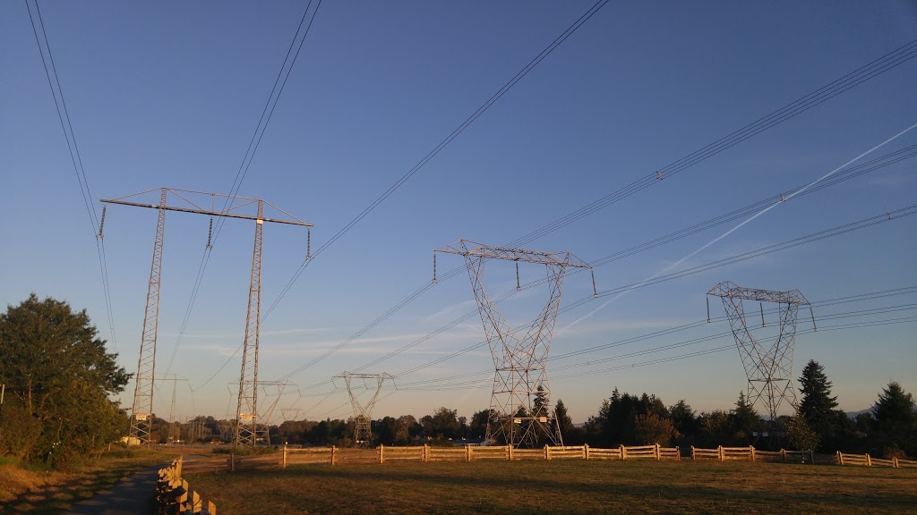 Gladwin Park | Gladwin Rd, Abbotsford, BC V2T 4Z5, Canada | Phone: (604) 853-4221