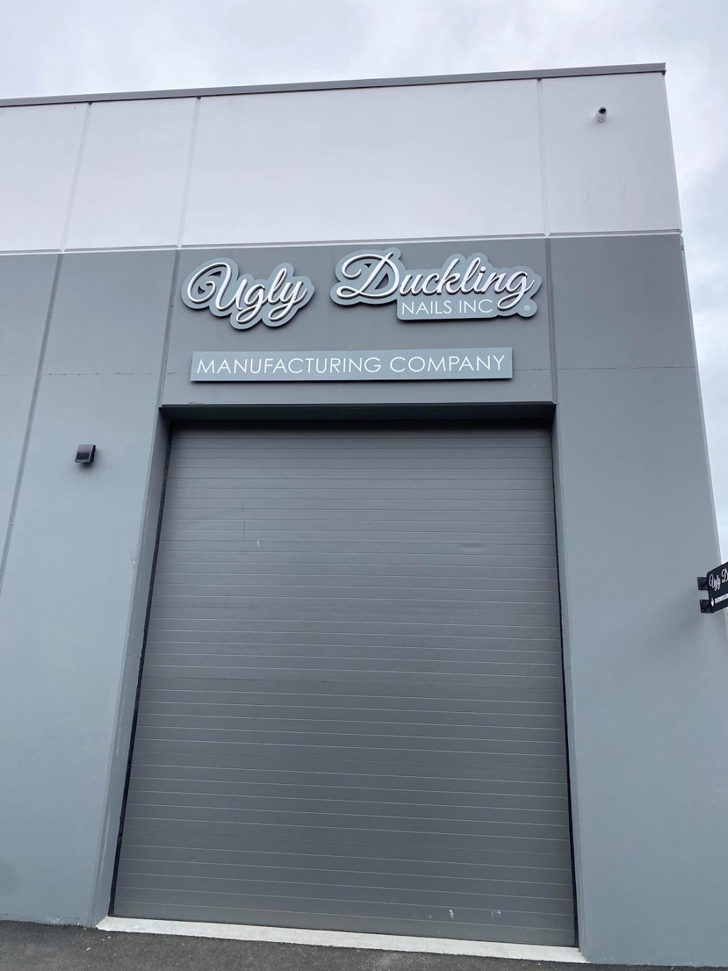 Ugly Duckling Nails Inc. | 4382 W Shr Pkwy Unit #115, Victoria, BC V9B 5Z1, Canada | Phone: (250) 590-5977