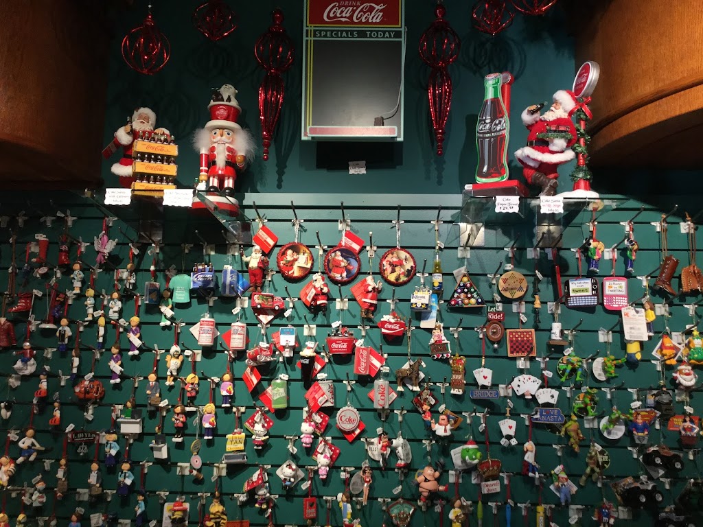 Christmas In Chemainus | 9739 Willow St, Chemainus, BC V0R 1K0, Canada | Phone: (250) 324-8880