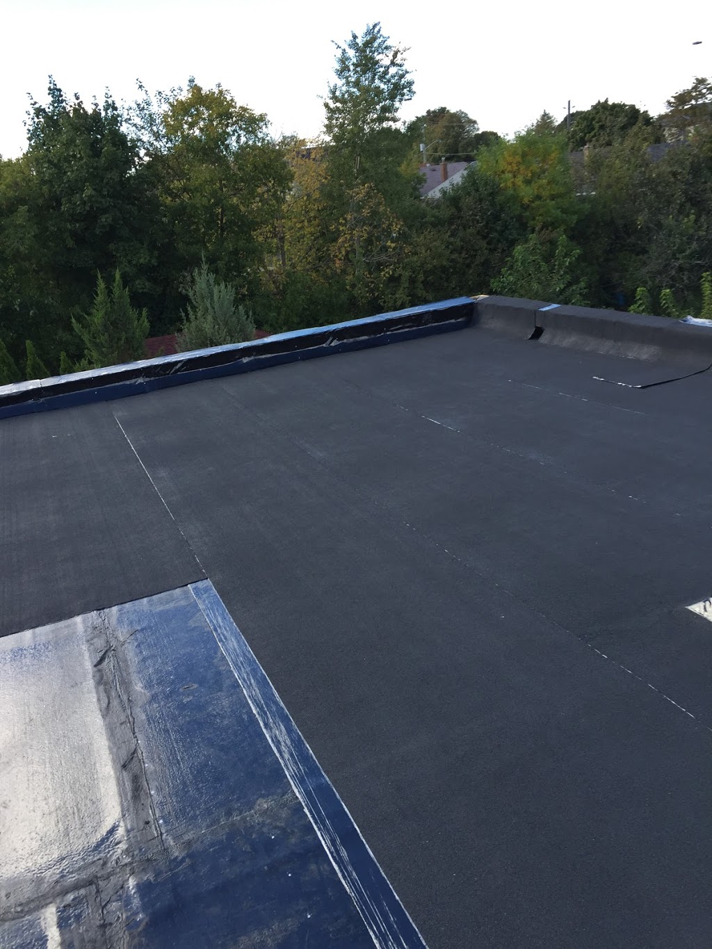 Windmill Roofing Solutions | 809 Henry St, Whitby, ON L1N 5E4, Canada | Phone: (416) 725-0829