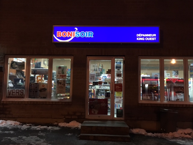 Dépanneur King Ouest (Boni-Soir) | convenience store | 811 Rue King Ouest, Sherbrooke, QC J1H 1R9, Canada | 8195665118 OR +1 819-566-5118