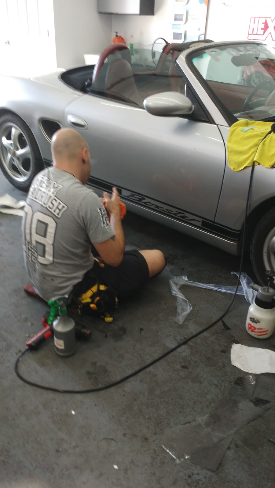 Auto Glass South Shore / Tint window tinting shop | 1290 Rue Soucy, Saint-Hubert, QC J4T 1A3, Canada | Phone: (438) 831-8461