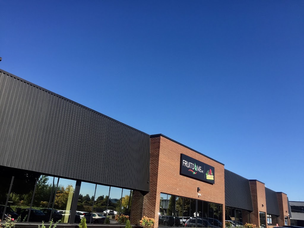 Fruit Dome | 5975 Av. Andover, Mont-Royal, QC H4T 1H8, Canada | Phone: (514) 664-4470