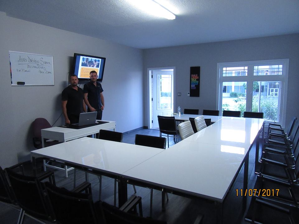 Auto Driving School | 619 Wild Ginger Ave, Waterloo, ON N2V 2X1, Canada | Phone: (519) 635-7711