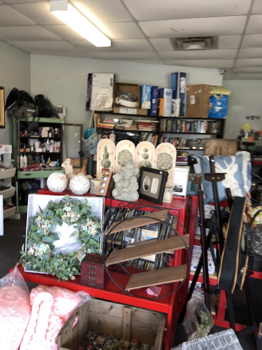 Turn Around Collectables | 277 Chatham St S, Blenheim, ON N0P 1A0, Canada | Phone: (226) 627-0252