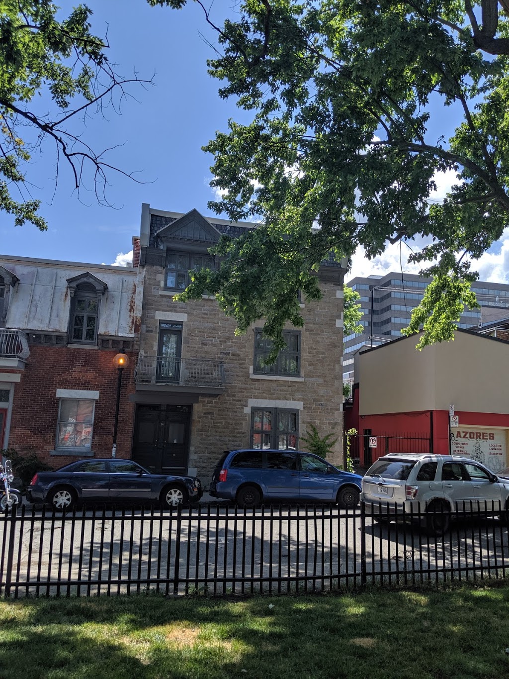 Parc du Portugal | Rue Marie-Anne et, Boul St-Laurent, Montréal, QC H2W 1Z8, Canada | Phone: (514) 872-0311