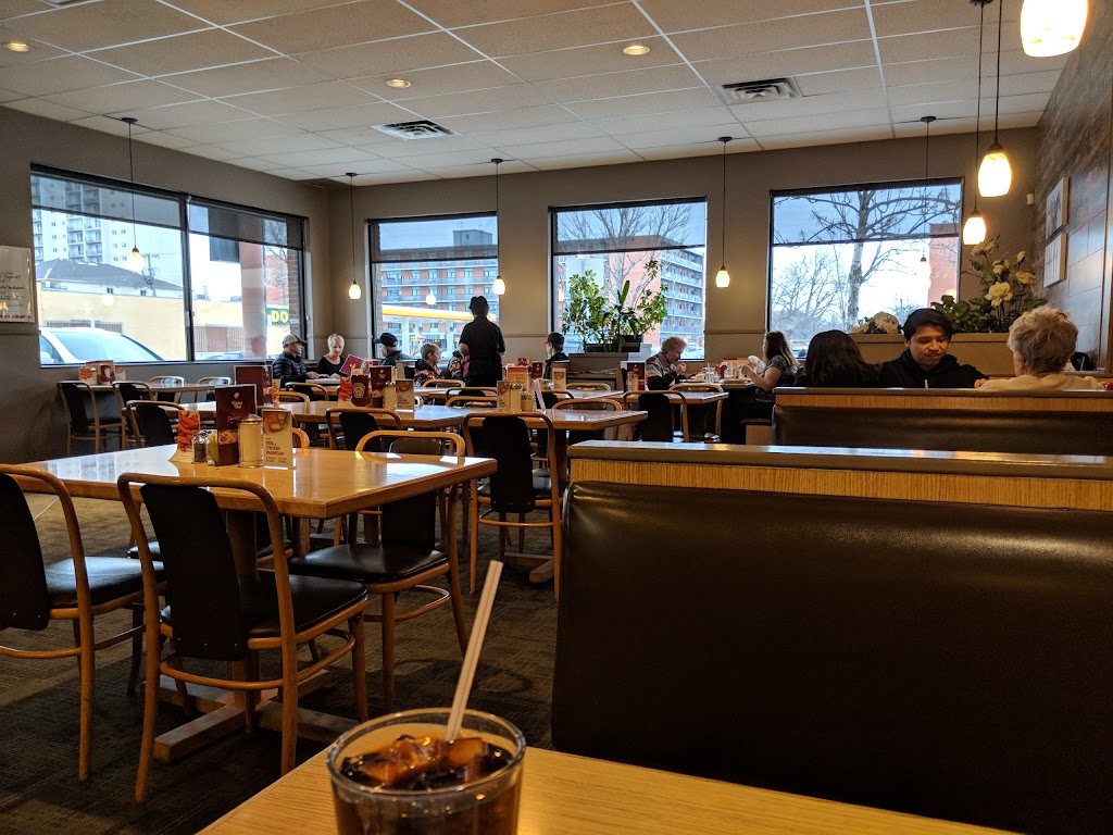 Chicken Chef | 6-276 Marion St, Winnipeg, MB R2H 0T7, Canada | Phone: (204) 231-2433
