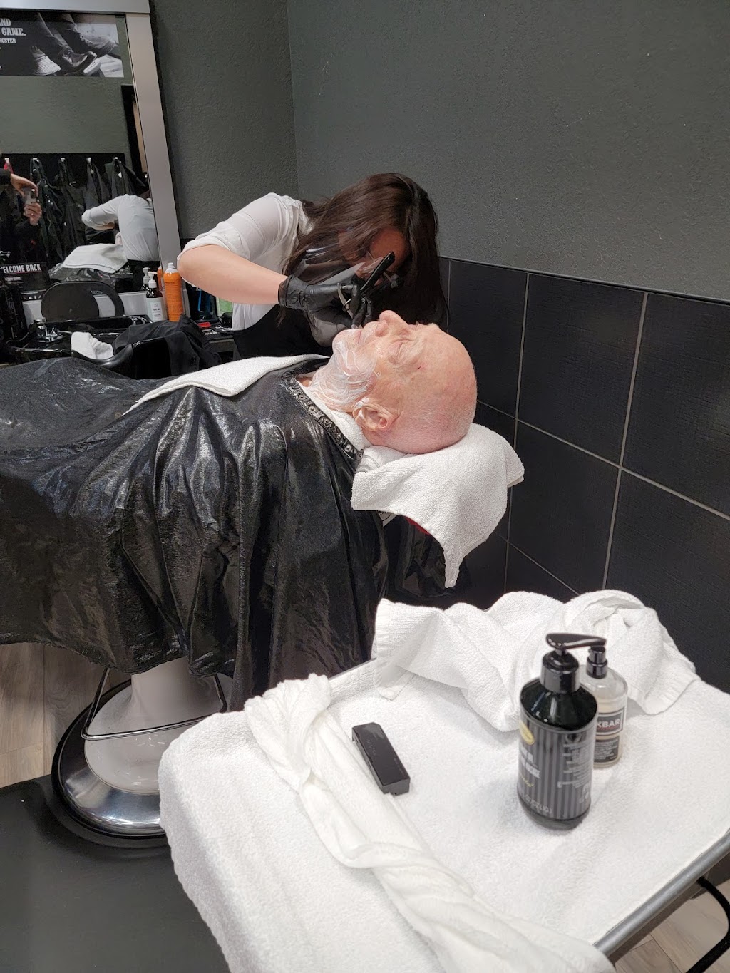 Tommy Guns Original Barbershop | 5000 Canoe Pass Wy #654, Tsawwassen, BC V4M 0B3, Canada | Phone: (604) 383-4867