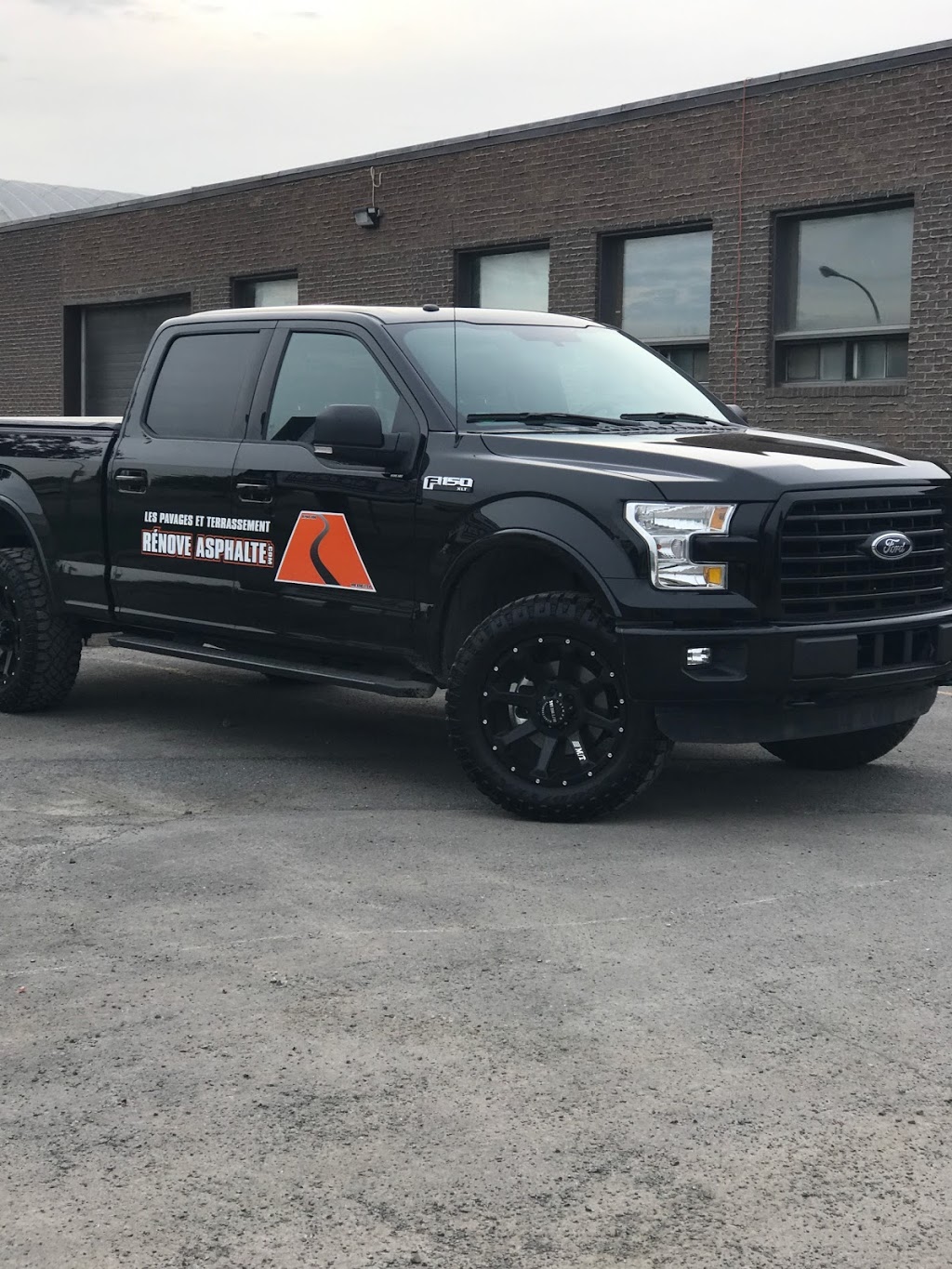 Rénove Asphalte Inc. | 5490 Rue David, Saint-Hubert, QC J3Z 1H8, Canada | Phone: (450) 550-6362