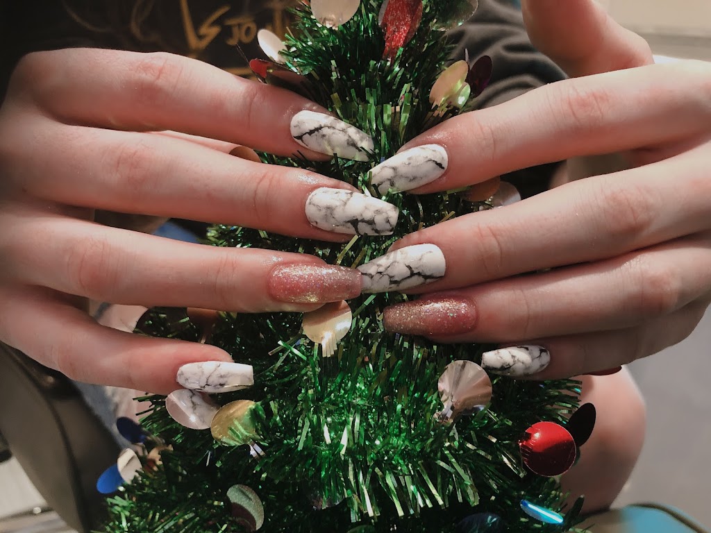 Goldfinger Nails Studio & Spa Ltd. | 8720 Macleod Trail #21, Calgary, AB T2H 0M4, Canada | Phone: (403) 252-5542