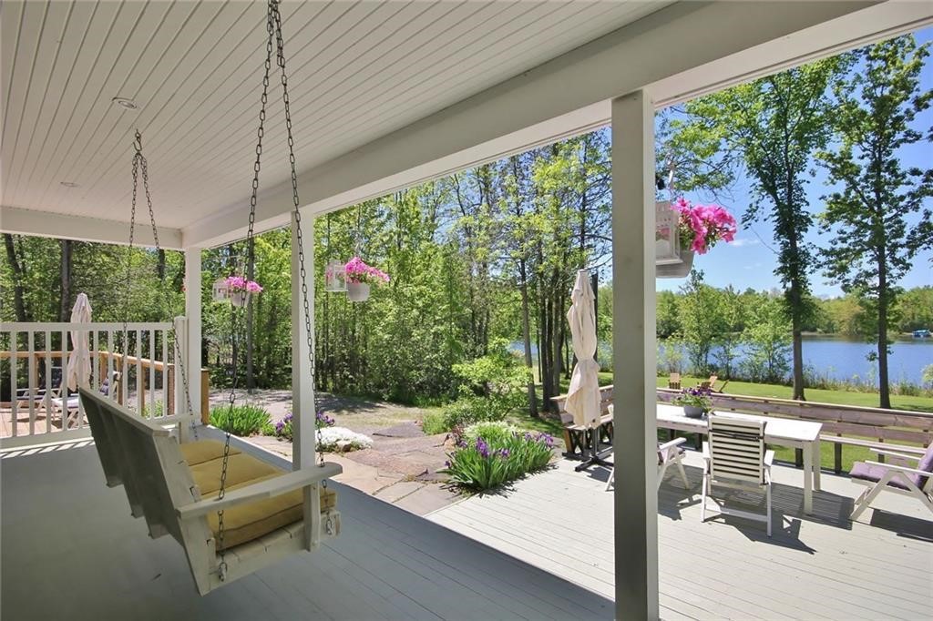 Gold Creek Getaway | 393 Gold Creek Rd, Lanark, ON K0G 1K0, Canada | Phone: (613) 252-2790