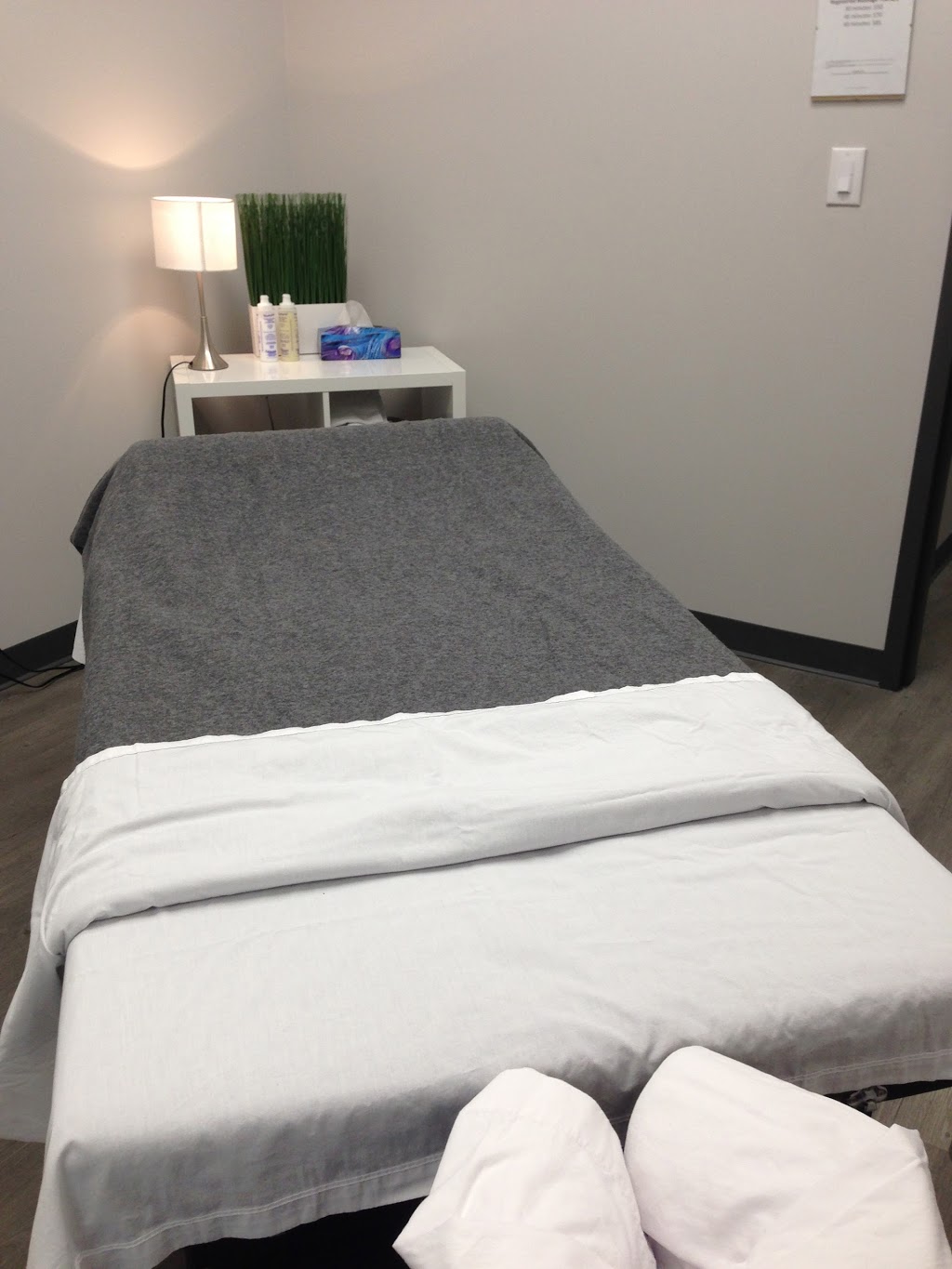 Vaughan Health Clinic | 200 Windflower Gate #700, Woodbridge, ON L4L 9L3, Canada | Phone: (905) 856-2100