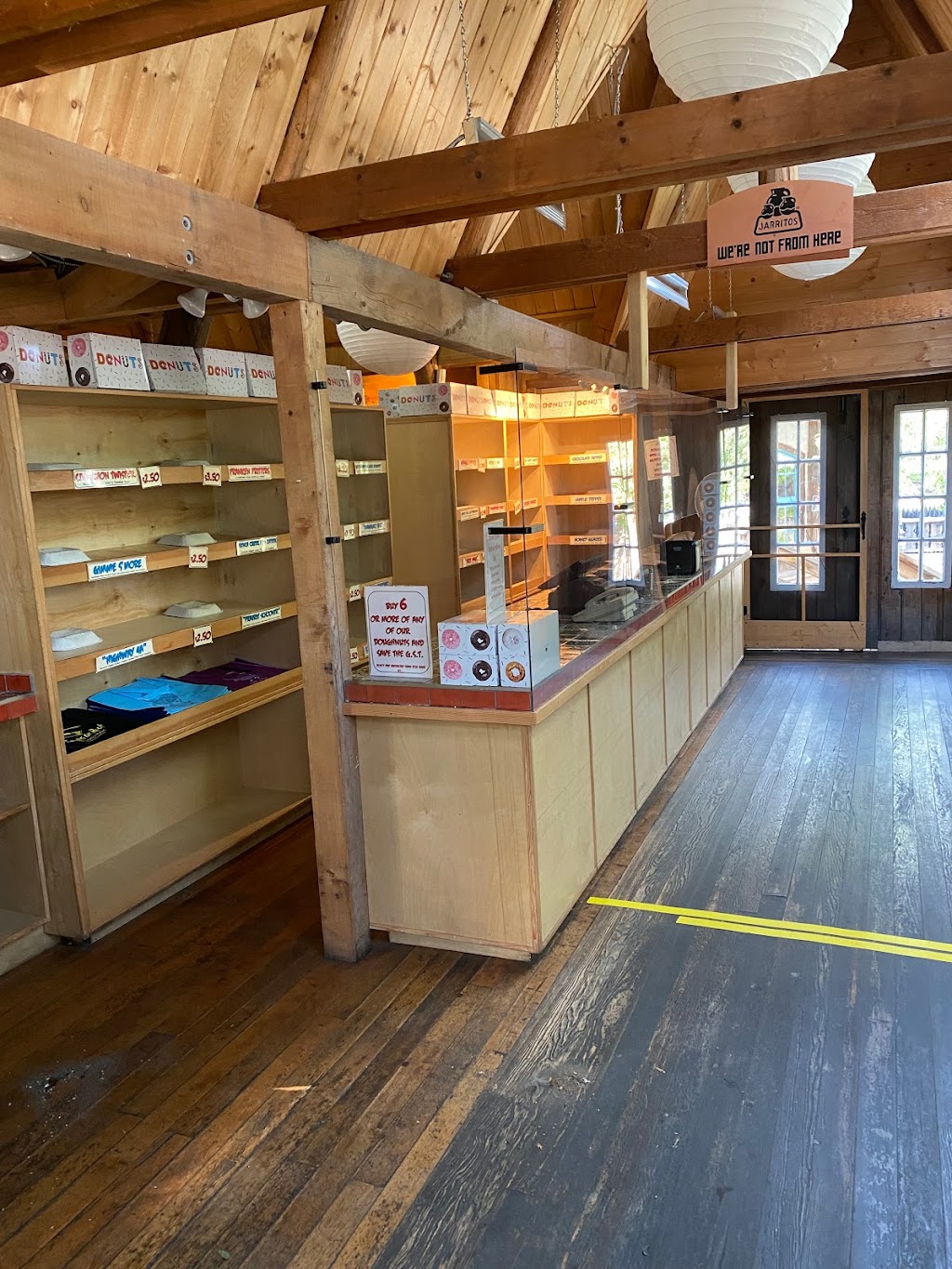 Billy Gs Doughnut Shop | 2310 Alberni Hwy, Coombs, BC V0R 1M0, Canada | Phone: (250) 248-6272