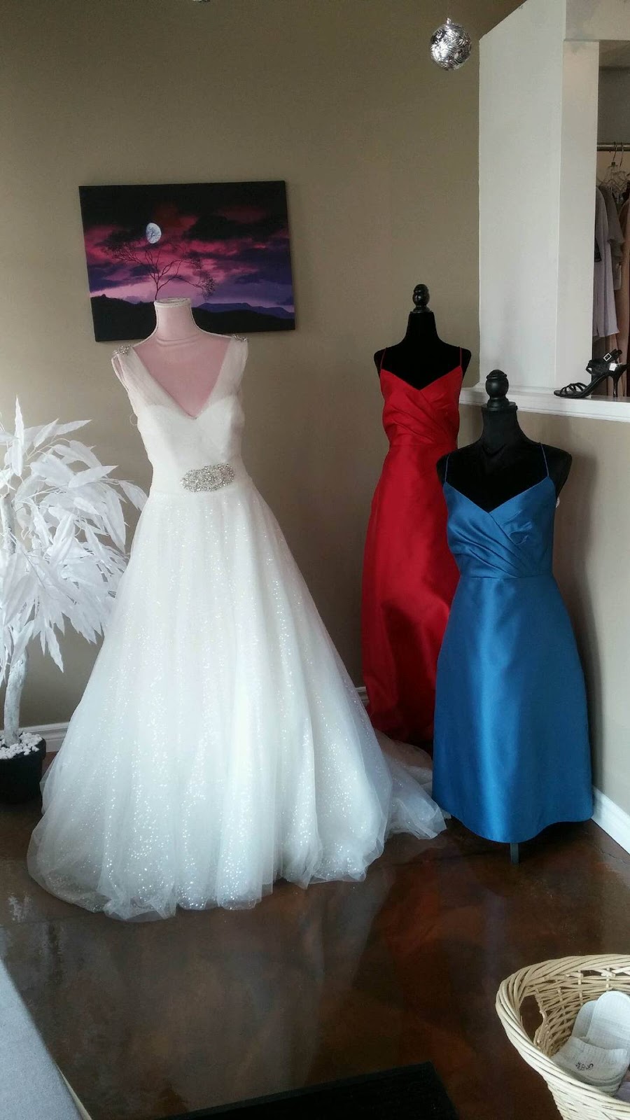 COBOURG Baldini Bridal & Accessories | 1040 Division St, Cobourg, ON K9A 5Y5, Canada | Phone: (905) 377-0238