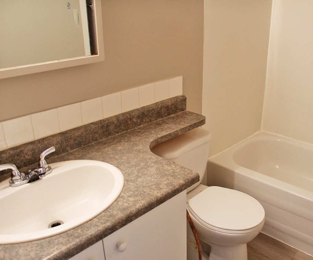 Cambridge Manor Apartments | 9010 144 Ave NW, Edmonton, AB T5E 5V4, Canada | Phone: (780) 235-3501