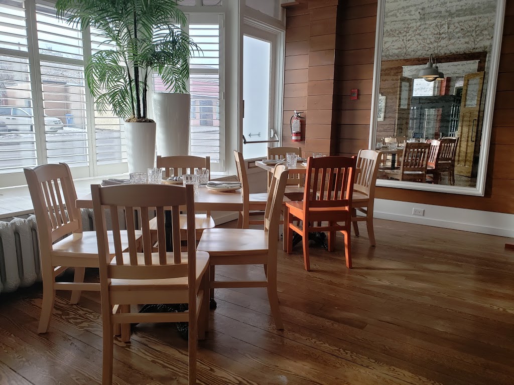 Waalflower Kitchen & Cocktails | 24 4 St NE, Calgary, AB T2E 3R7, Canada | Phone: (587) 349-9008